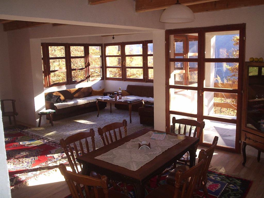 Guest House Tara Canyon Pljevlja Ngoại thất bức ảnh